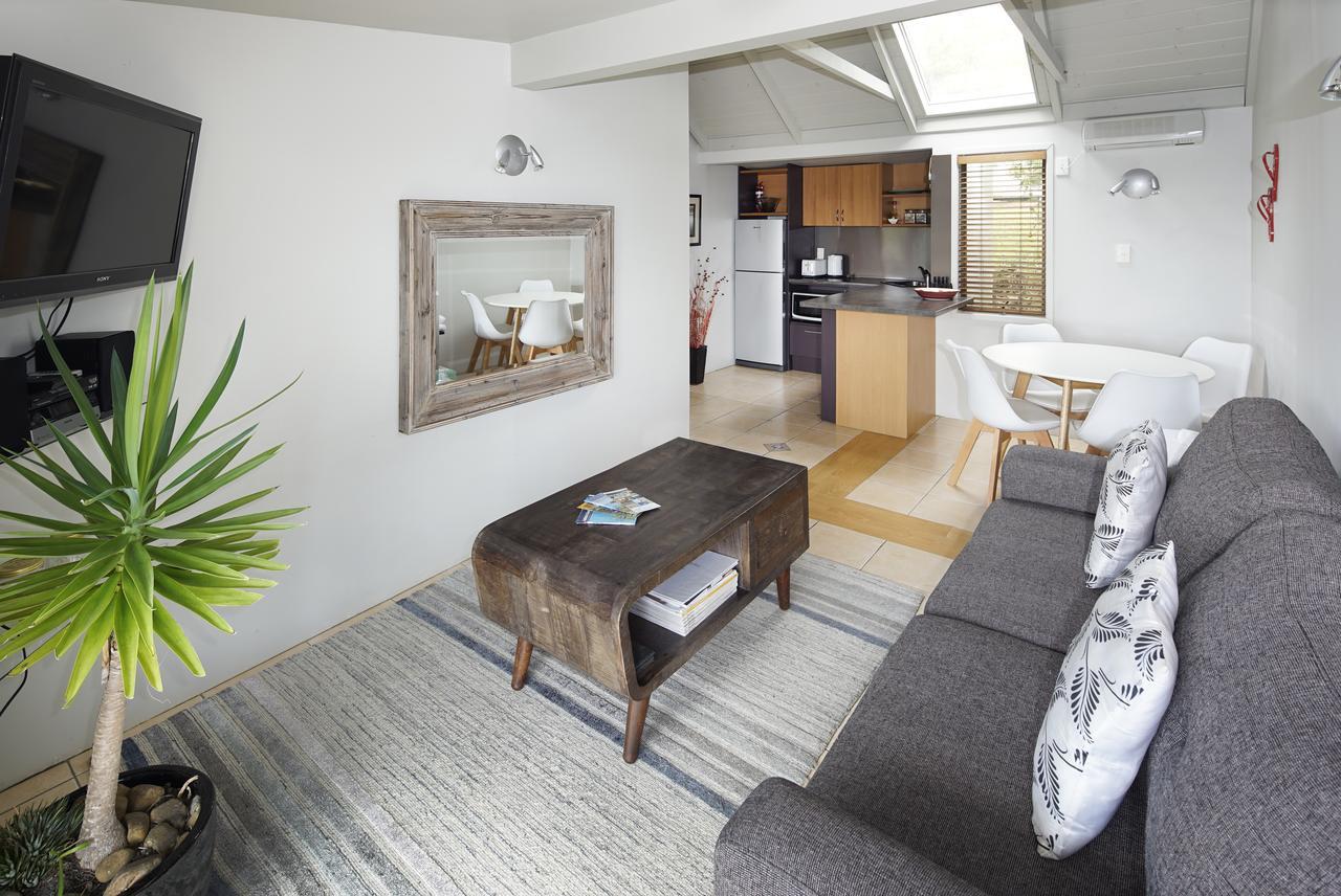Palm Waiheke Island Resort - Stay Waiheke Palm Beach Buitenkant foto